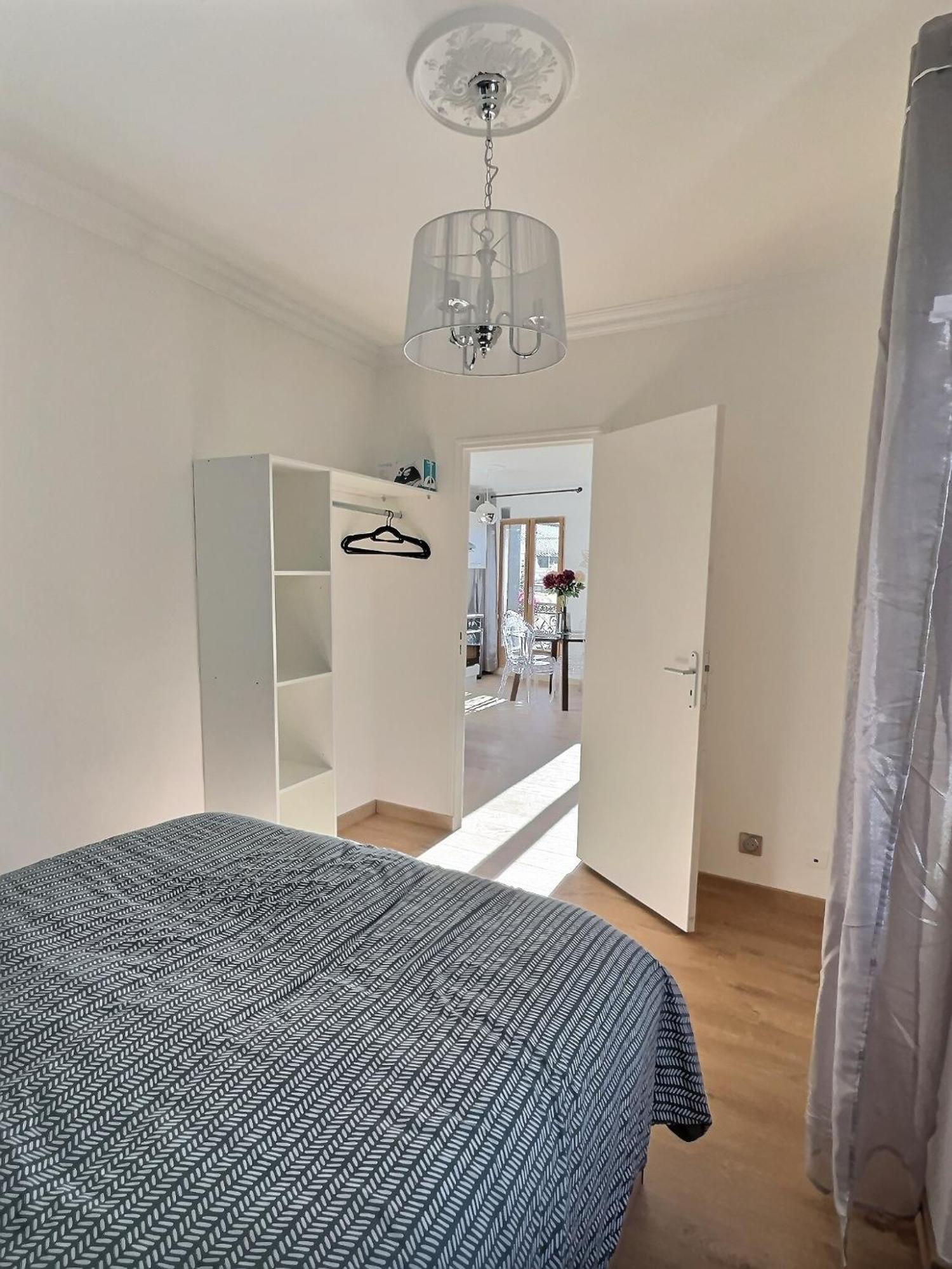 Appartement De Charme Avec Balcon Au Pied Des Commerces Безье Экстерьер фото